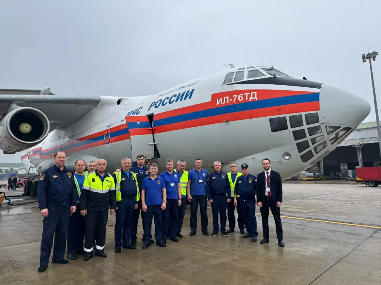 Rusko posílá humanitární pomoc Vietnamcům postiženým přírodními katastrofami Nga gửi viện trợ nhân đạo tới người dân Việt Nam bị ảnh hưởng thiên tai