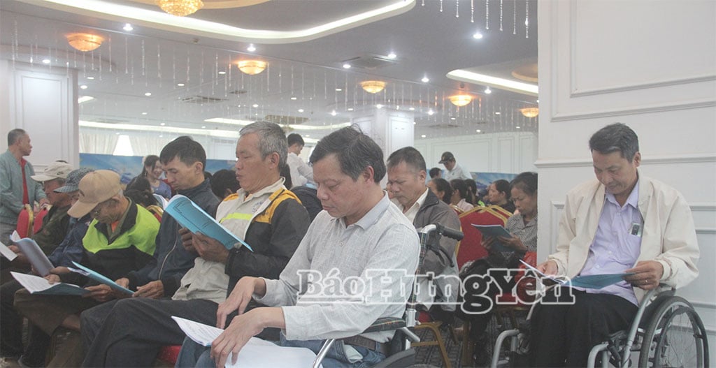 ຜູ້ແທນ 300 ຄົນແມ່ນສະມາຊິກສະມາຄົມຄົນພິການແຂວງເຂົ້າຮ່ວມກອງປະຊຸມ.