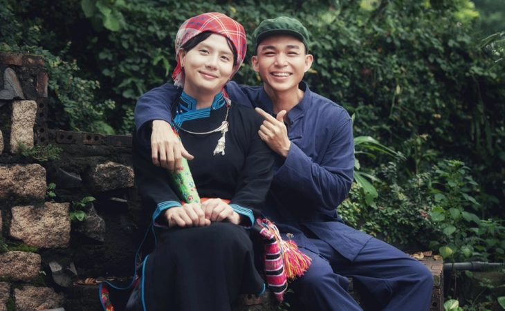 Artis Vietnam teruja memulakan musim Halloween dengan satu siri gambar pakaian yang mengagumkan - Foto 3. Halloween - Ảnh 3.