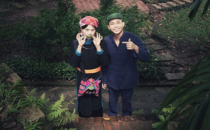 Artis Vietnam dengan teruja memulakan musim Halloween dengan satu siri gambar pakaian yang mengagumkan - Foto 4. Halloween - Ảnh 4.