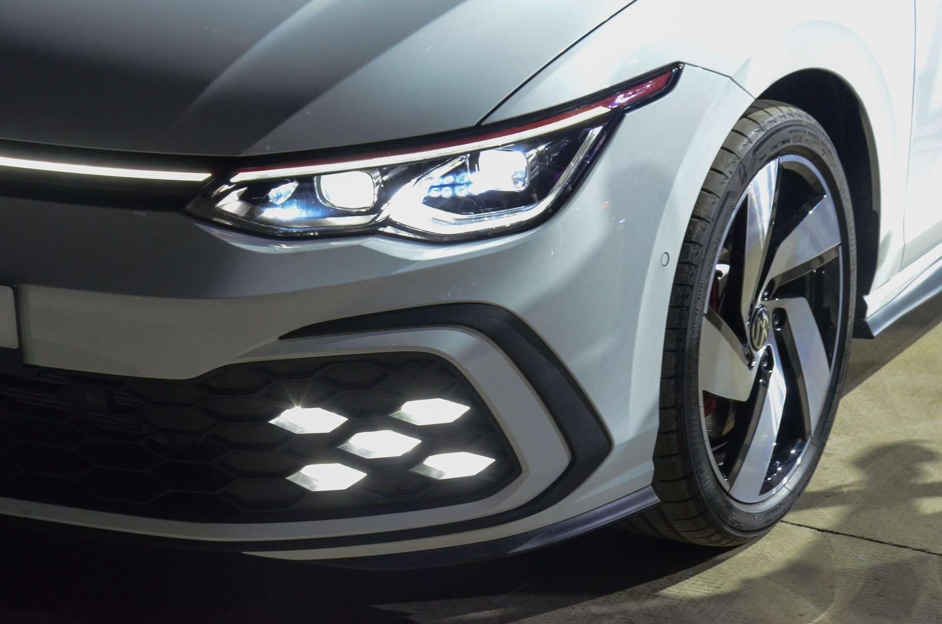 Volkswagen Golf, fotografie 3 Volkswagen Golf GTI