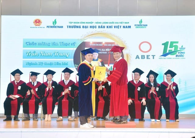 - Фото 1.  - Ảnh 1.