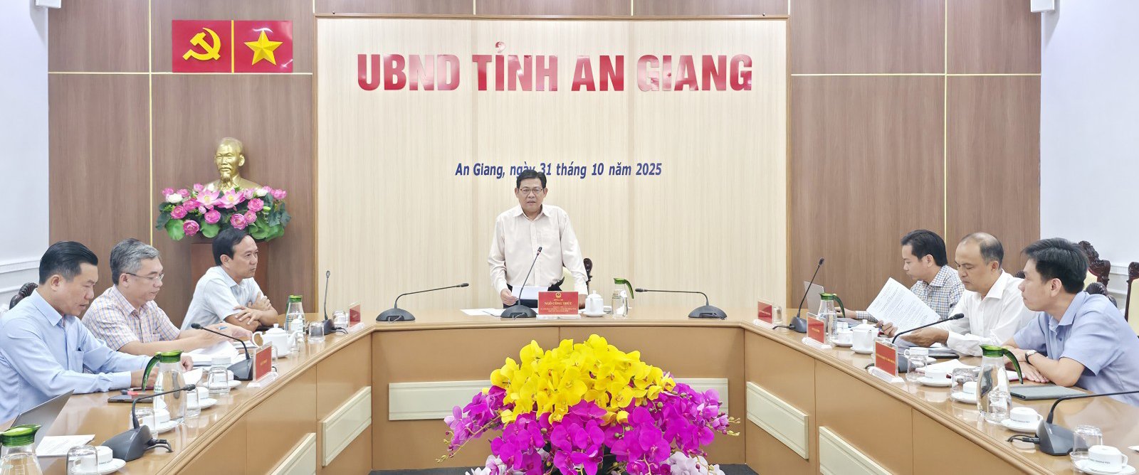 ຮີບດ່ວນສ້າງວຽກງານ ແລະ ວາງແຜນຜັງທົ່ວໄປໃນຕົວເມືອງ ແລະ ຊົນນະບົດຂອງແຂວງ ອານຢາງ.