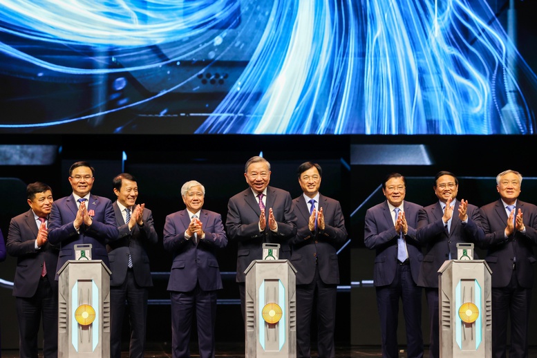 Petrovietnam främjar innovation genom STEM Innovation-programmet - Foto 1. Petrovietnam thúc đẩy đổi mới sáng tạo qua chương trình STEM Innovation- Ảnh 1.