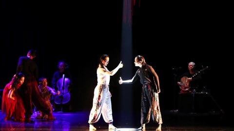 “Mã: đường về hư vô”- nơi vũ đạo, âm nhạc truyền thống và đương đại giao thoa, hòa quyện