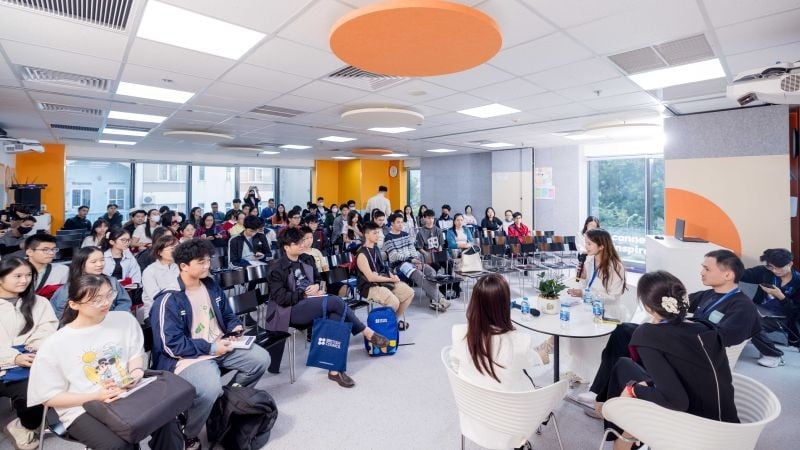 Các chia sẻ giúp học sinh có định hướng rõ ràng hơn để xác định con đường học tập phù hợp với mình. (Ảnh: Hội đồng Anh tại Việt Nam)