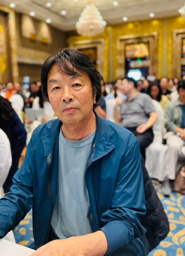 មកដល់វៀតណាម អ្នកនិពន្ធចិនដ៏ល្បី Liu Zhenyun គ្រាន់តែចូលចិត្តញ៉ាំផូ - រូបថត ២.