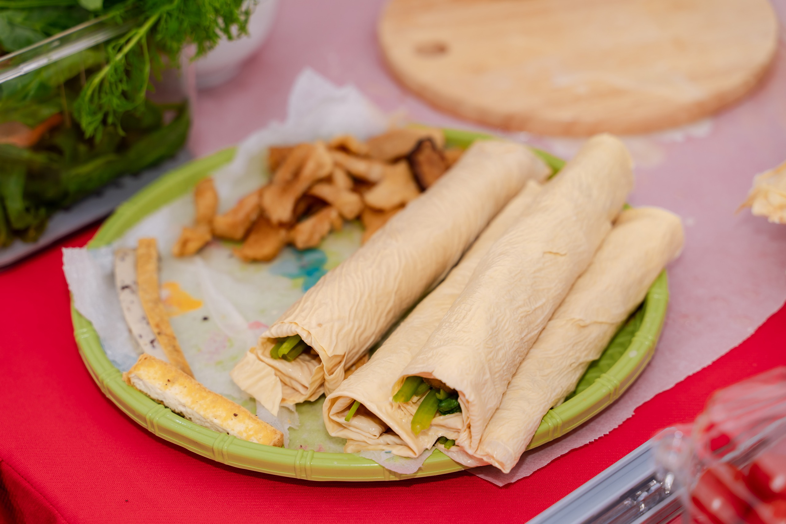 VIDEO: Lễ hội ẩm thực chay lớn nhất TP HCM trước giờ khai mạc có gì đặc sắc? - Ảnh 7.