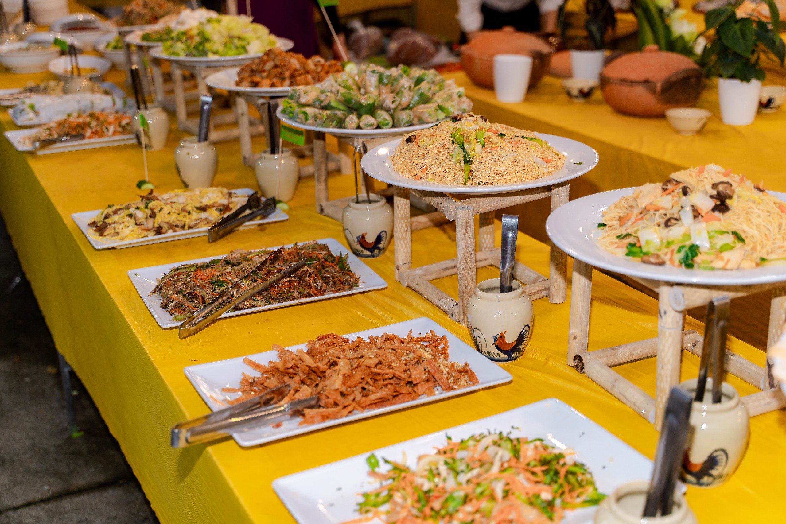 VIDEO: Lễ hội ẩm thực chay lớn nhất TP HCM trước giờ khai mạc có gì đặc sắc? - Ảnh 20.