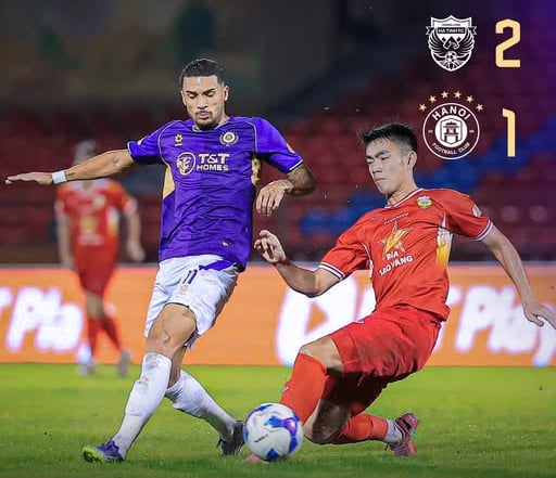 Văn Quyết làm, đồng đội phá, Hà Nội FC 