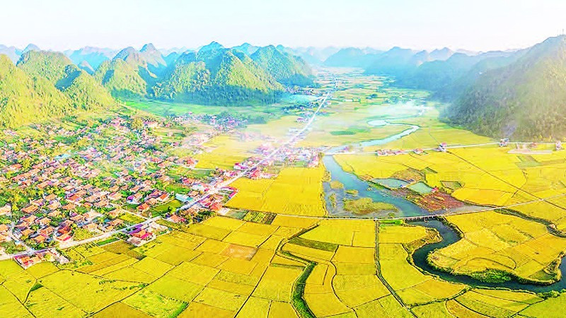 박손 계곡의 퀸손 마을.