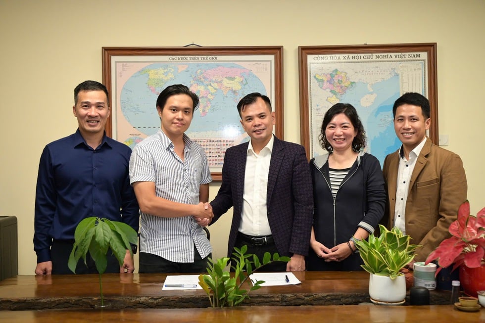 Belangrijke gebeurtenis van Zaha Vietnam en partners: Voor de gezondheid van de gemeenschap - Foto 1. Sự kiện quan trọng của Zaha Việt Nam và đối tác: Vì sức khỏe cộng đồng
- Ảnh 1.