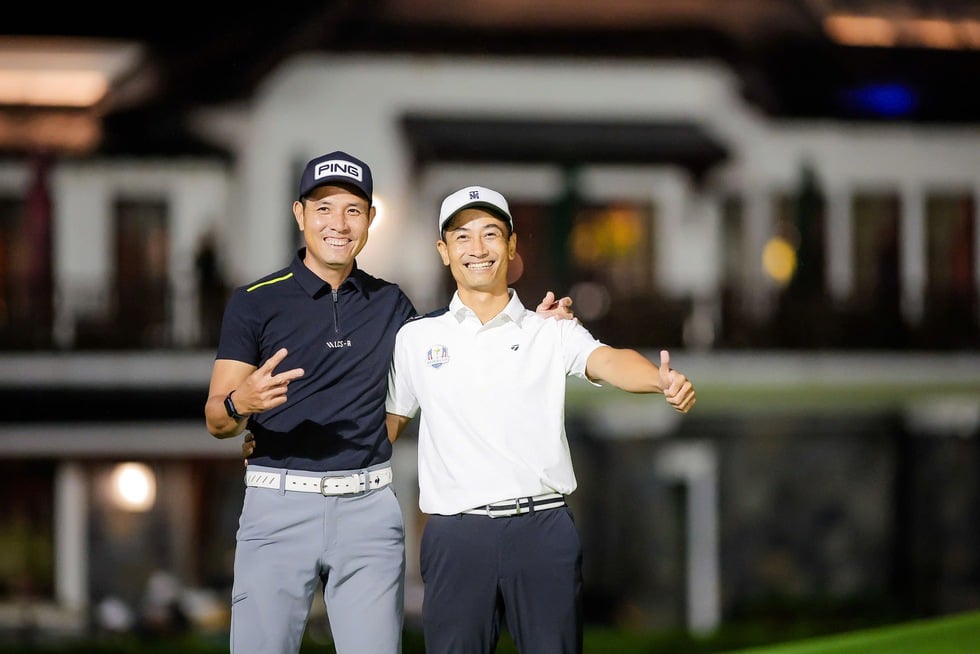 Golfturnier hilft Menschen in der von Überschwemmungen betroffenen Zentralregion - Foto 2. Giải golf chung tay hỗ trợ đồng bào miền Trung bị thiệt hại do mưa lũ - Ảnh 2.