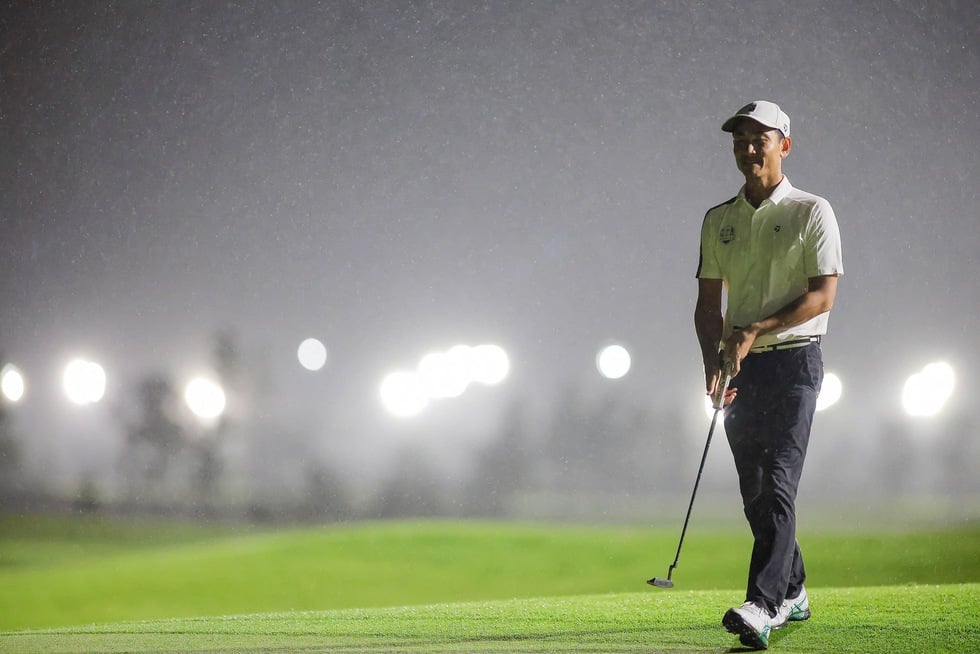 Golfturnier hilft Menschen in der von Überschwemmungen betroffenen Zentralregion - Foto 3. Giải golf chung tay hỗ trợ đồng bào miền Trung bị thiệt hại do mưa lũ - Ảnh 3.