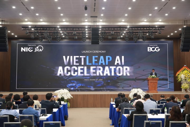 Lễ ra mắt Chương trình Tăng tốc Khởi nghiệp AI Vietnam - VietLeap AI Accelerator - tại Triển lãm Đổi mới Sáng tạo Quốc tế Việt Nam 2025. (Ảnh: Minh Hoàn)