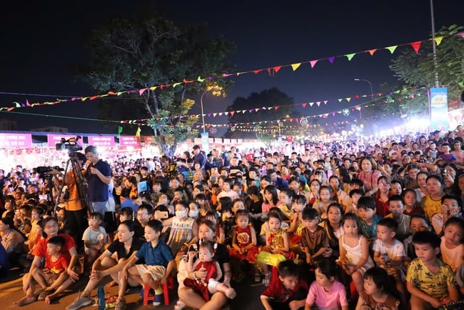 Ấn tượng “Đêm hội Trăng rằm” phường Tương Mai- Ảnh 1.