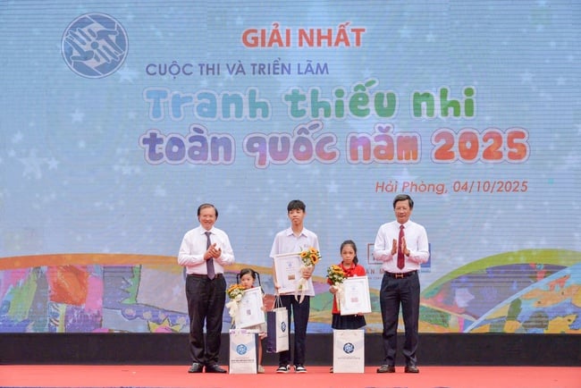 44 giải thưởng được trao tại Cuộc thi và Triển lãm Tranh Thiếu nhi Toàn quốc 2025 - Ảnh 2.