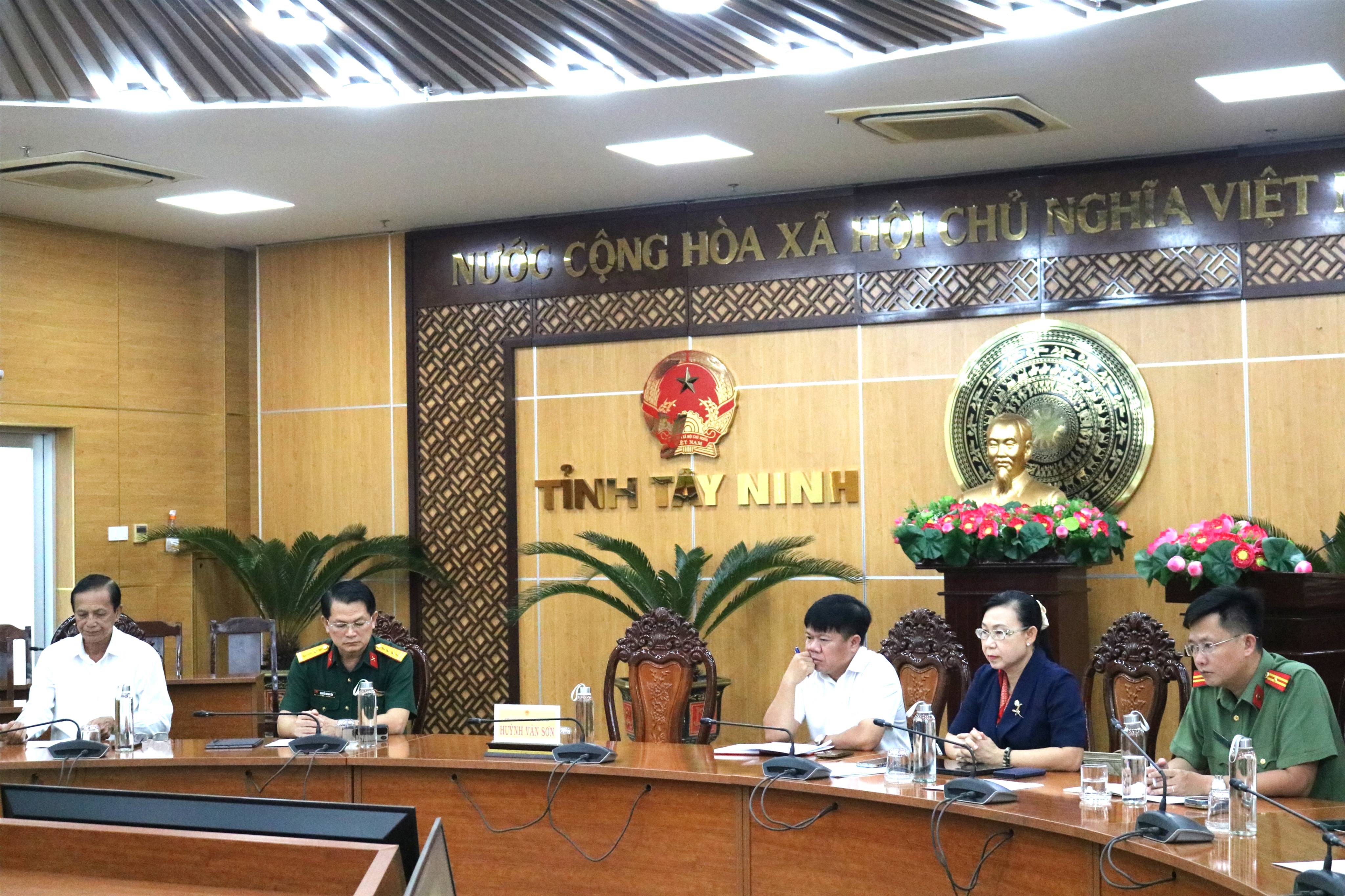 អង់គ្លេស៖ ព័ត៌មាន