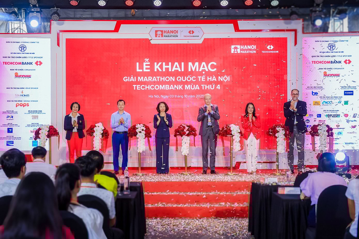 le-khai-mac-giai-marathon-quoc-te-ha-noi-techcombank-mua-thu-4-danh-dau-su-tro-lai-cua-giai-chay-bieu-trung-cua-thu-do-ha-noi.jpg