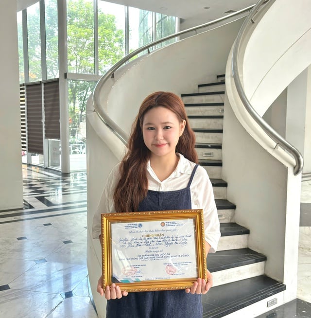 Đồ án tốt nghiệp của sinh viên thiết kế đồ họa ĐH Duy Tân giành giải 'Triển vọng số'- Ảnh 1.