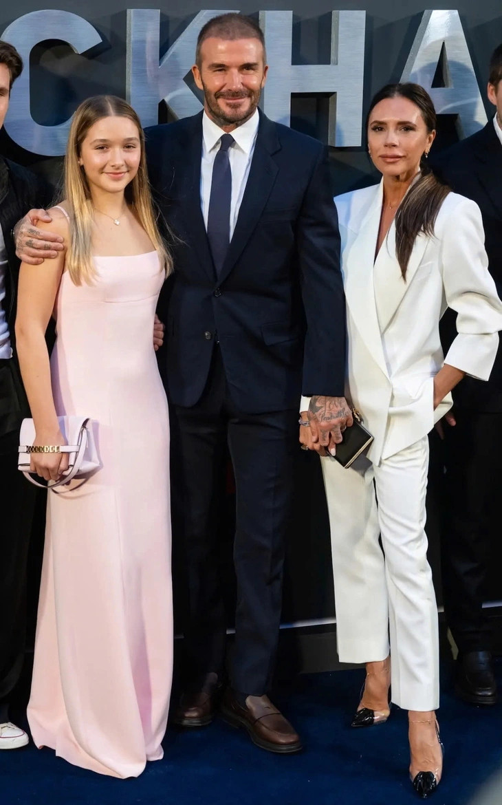 'Công chúa' nhà Beckham gây chú ý với diện mạo xinh đẹp tại Paris Fashion Week - Ảnh 6.