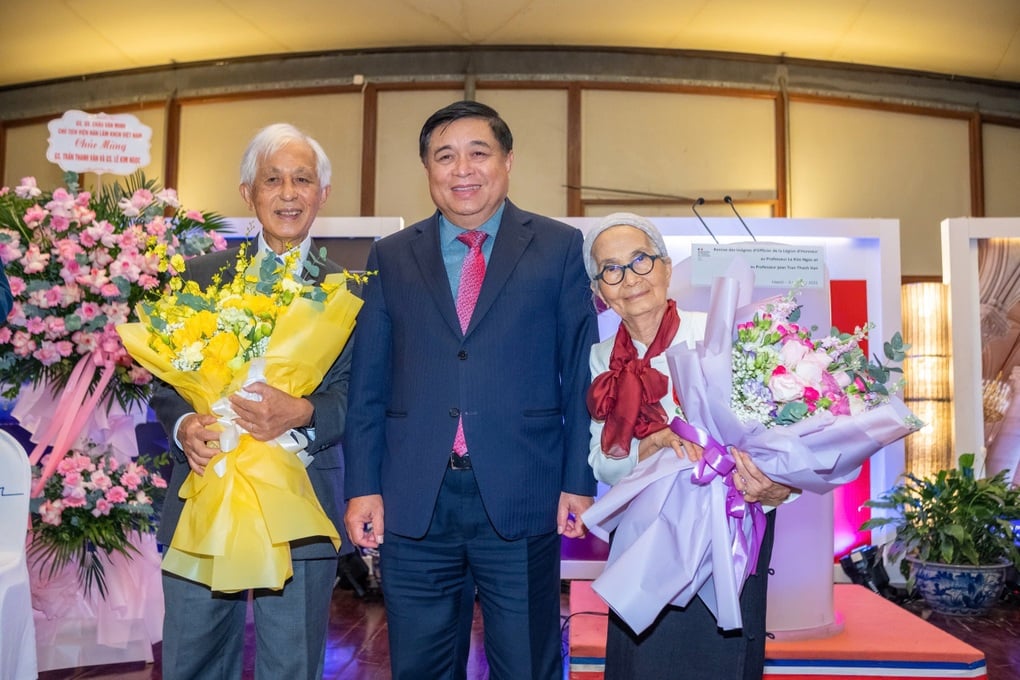 Tôi toàn tâm cho khoa học nhờ chồng gạt ra khỏi đời sống vật chất - 1