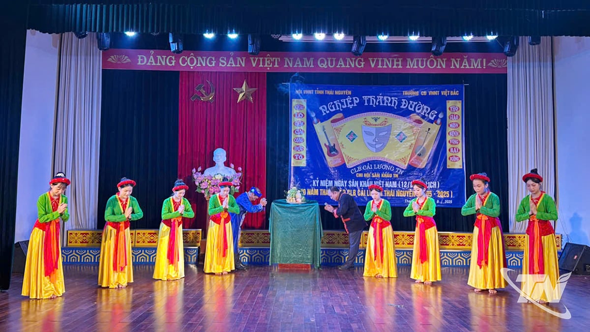អបអរសាទរទិវាដំណាក់កាលវៀតណាមឆ្នាំ 2025  និង២០ឆ្នាំនៃការបង្កើតក្លឹប Thai Nguyen Cai Luong។