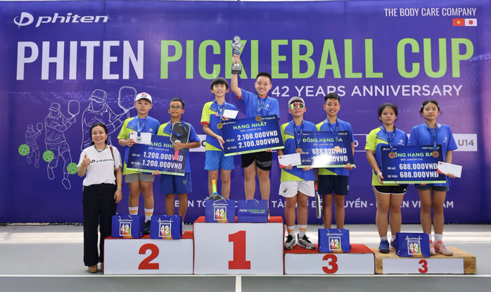 Em trai Vinh Hiển vô địch giải Pickleball tại TP HCM - Ảnh 1.