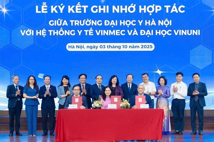 សាស្ត្រាចារ្យរង វេជ្ជបណ្ឌិត Phan Thi Thu Huong លេខាគណៈកម្មាធិការបក្ស ប្រធានក្រុមប្រឹក្សាសាកលវិទ្យាល័យ សាកលវិទ្យាល័យវេជ្ជសាស្ត្រហាណូយ បានចាត់ទុកថា នេះជាជំហានជាក់ស្តែង ដើម្បីអនុវត្តគោលនយោបាយសំខាន់ៗរបស់បក្សលើវិស័យវិទ្យាសាស្ត្រ និងបច្ចេកវិទ្យា ការអប់រំ និងបណ្តុះបណ្តាល និងការថែទាំសុខភាពប្រជាជន។