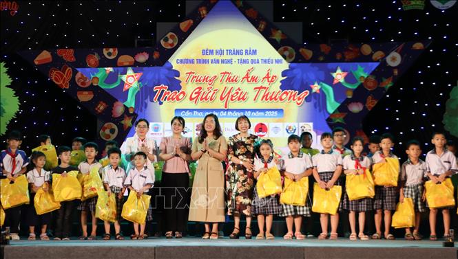 Photo caption