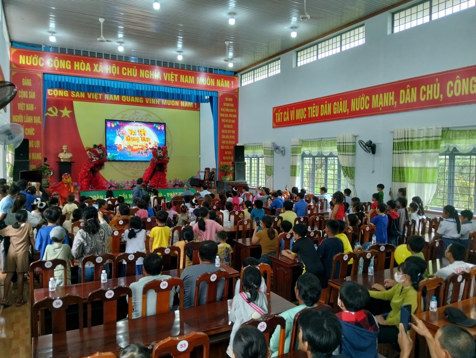 Cat Tien 2 Mittherbstfest