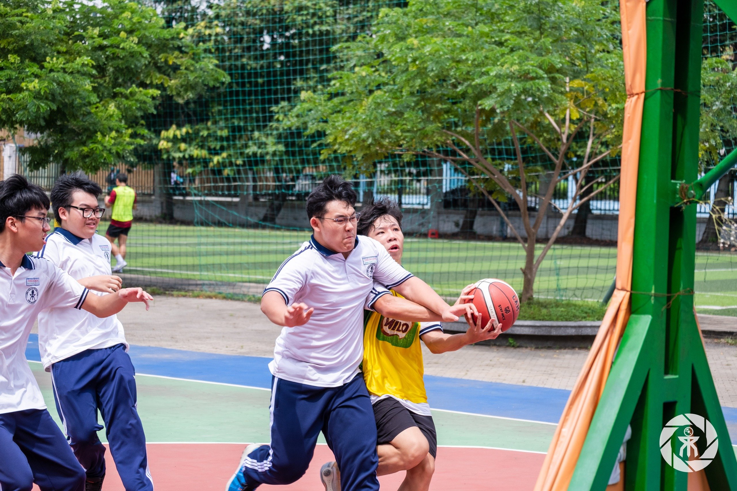 Gay cấn, hấp dẫn giải thể thao học sinh Trường THPT chuyên Trần Đại Nghĩa- Ảnh 12.