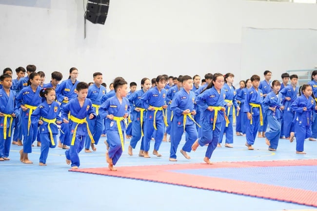 150 vận động viên tranh tài Giải các CLB VOVINAM TP.HCM 2025 - Ảnh 1.
