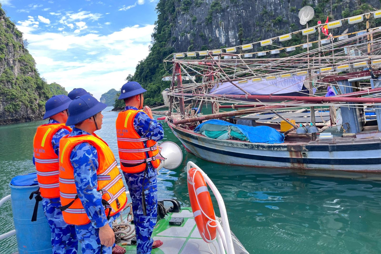 Chú thích ảnh