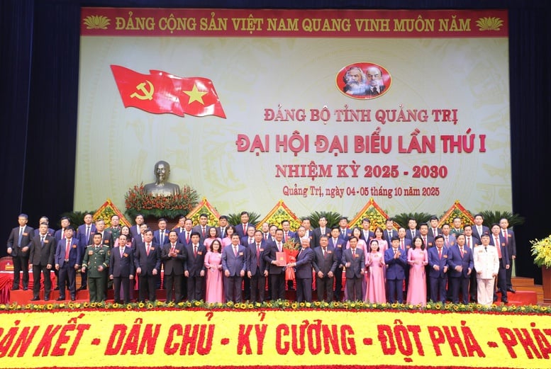 Đồng lòng, chung sức xây dựng tỉnh Quảng Trị phát triển nhanh, bền vững- Ảnh 5.