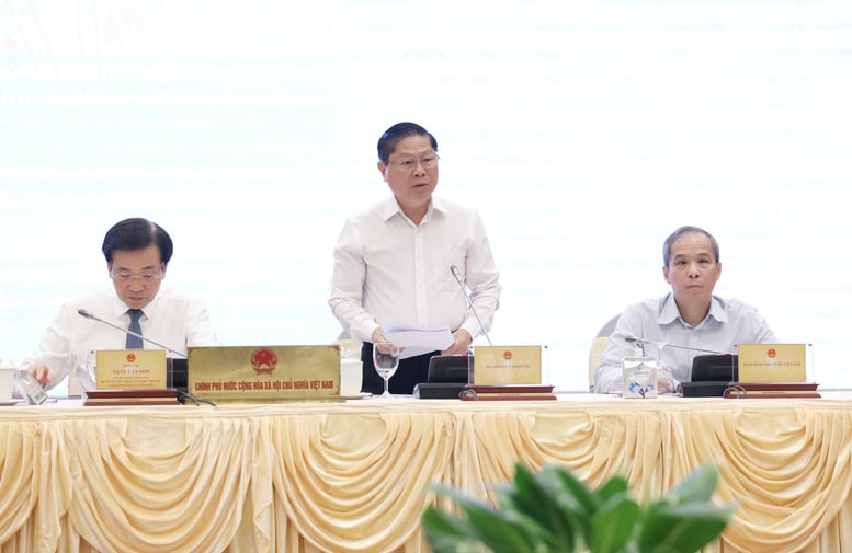 Bộ Giáo dục và Đào tạo thông tin việc chấn chỉnh lạm thu và sắp xếp lại hệ thống giáo dục - Ảnh 1.