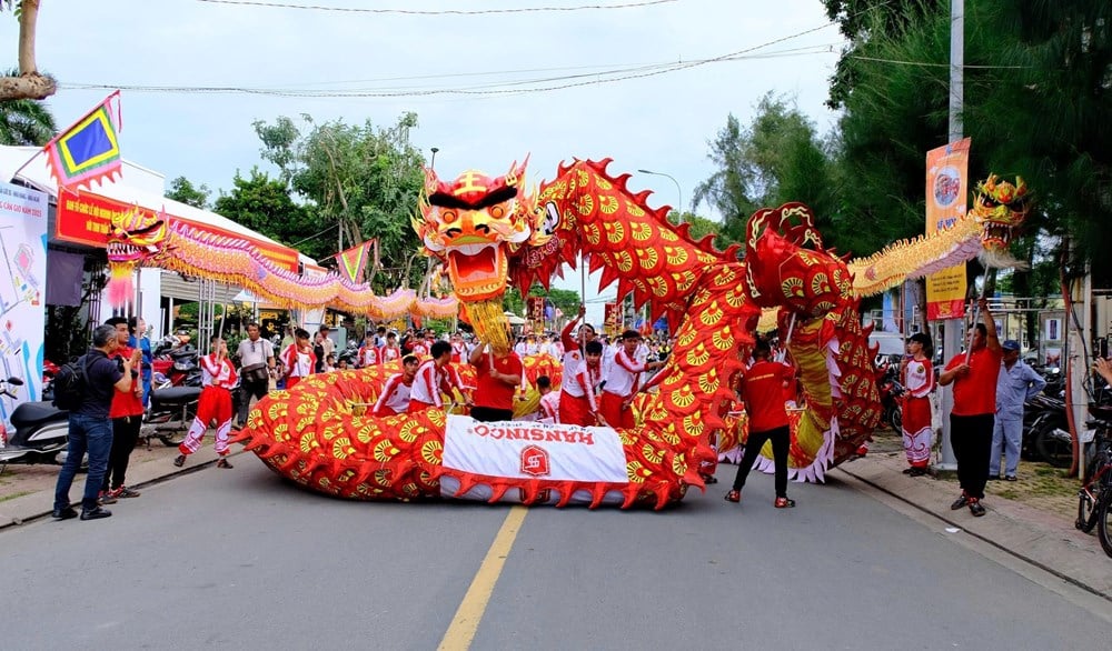 호치민시: Nghinh Ong 축제 개막 - Can Gio 2025 - 사진 10