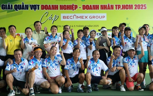 Nhiều khoảnh khắc thú vị giải quần vợt doanh nghiệp-doanh nhân TP.HCM mở rộng 2025- Ảnh 3.