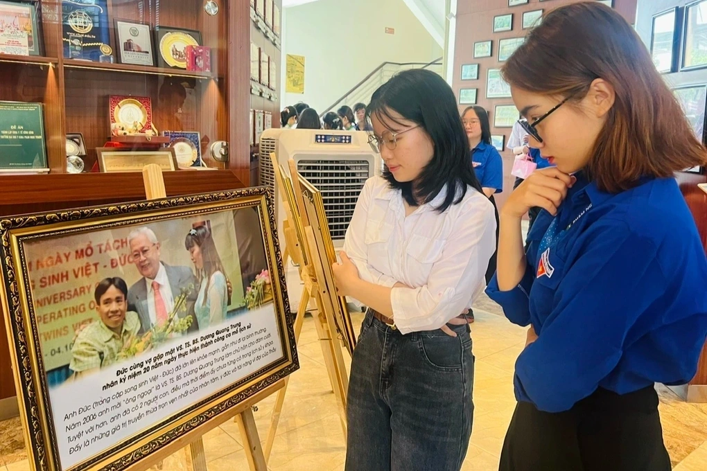 Loạt trường đại học công khai thu nhập giảng viên: Nhiều con số bất ngờ - 1