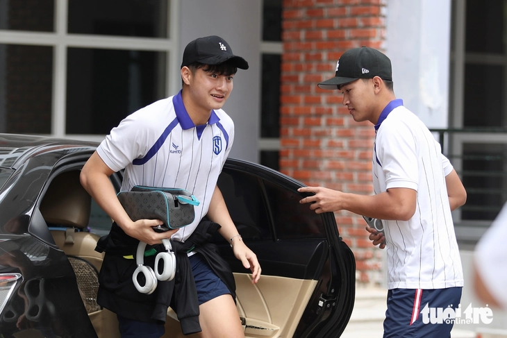 Bận việc cá nhân, Viktor Lê chưa hội quân với U23 Việt Nam - Ảnh 2.