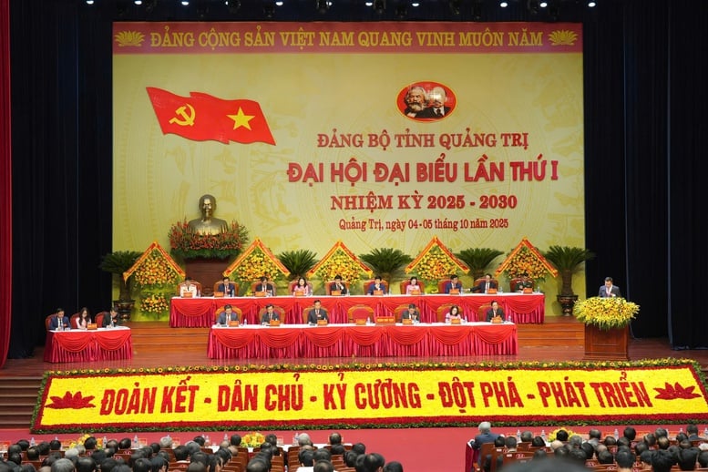 Đồng lòng, chung sức xây dựng tỉnh Quảng Trị phát triển nhanh, bền vững- Ảnh 4.