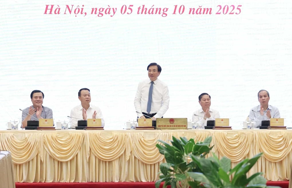 Bộ Giáo dục và Đào tạo đưa ra 9 giải pháp để chấm dứt nạn lạm thu - 1