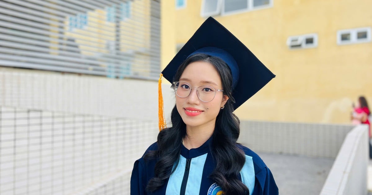 Nữ thủ khoa đầu ra Trường ĐH Kinh tế Huế chia sẻ 'công thức' đạt điểm cao