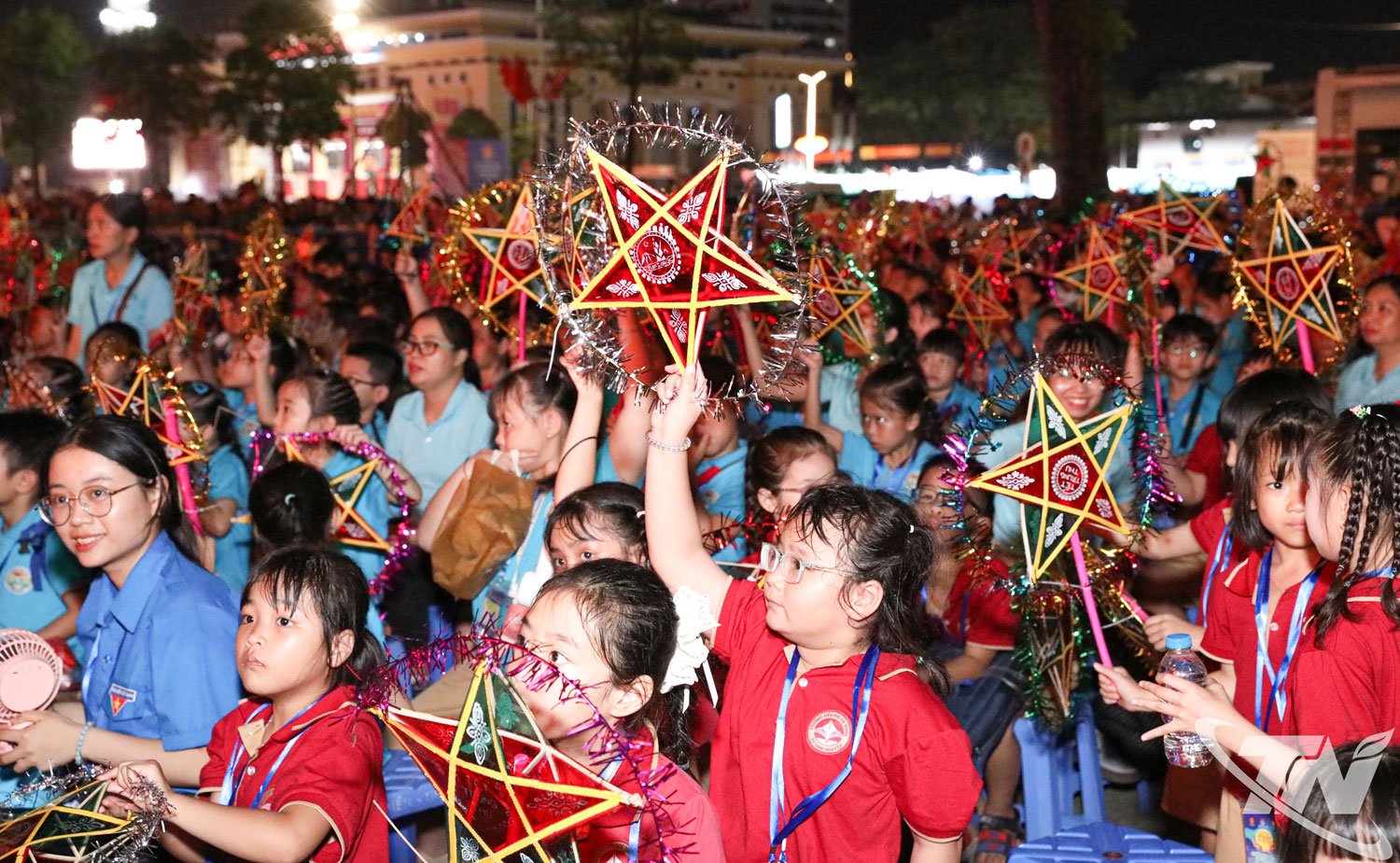 ភាពសប្បាយរីករាយរបស់កុមារនៅក្នុងកម្មវិធី។