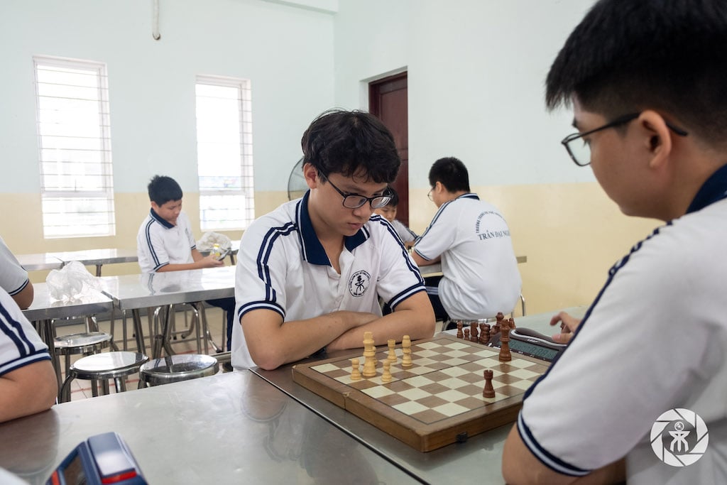 Gay cấn, hấp dẫn giải thể thao học sinh Trường THPT chuyên Trần Đại Nghĩa- Ảnh 10.