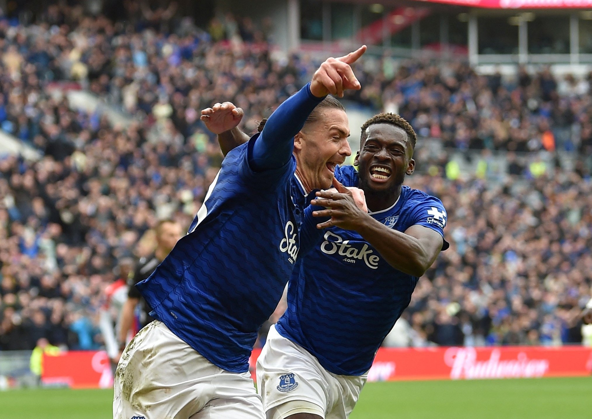 Grealish ghi ban anh 1
