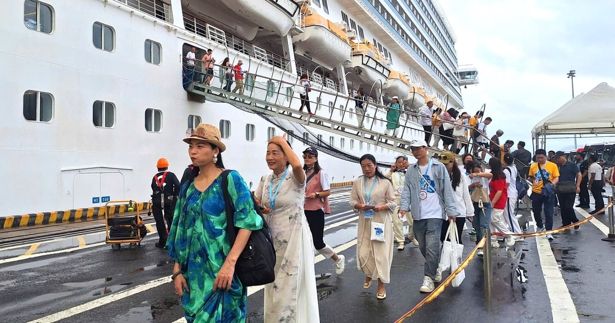 Hôm nay 6/10, tàu biển Adora Mediterranea đưa 2.500 khách quốc tế đến Đà Nẵng