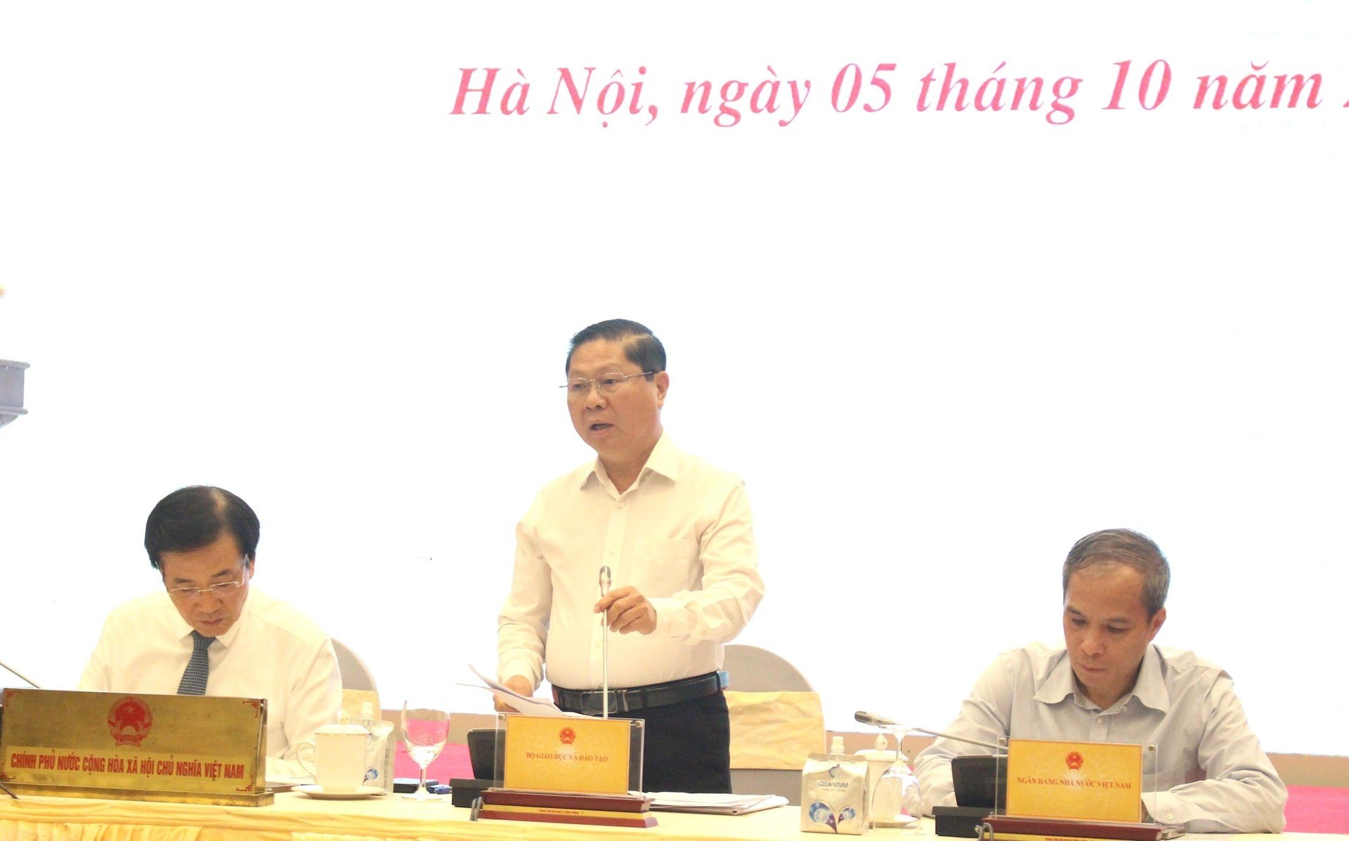 Thứ trưởng Thường trực Bộ GD&ĐT Lê Tấn Dũng tại họp báo. Ảnh: Đình Hiệp