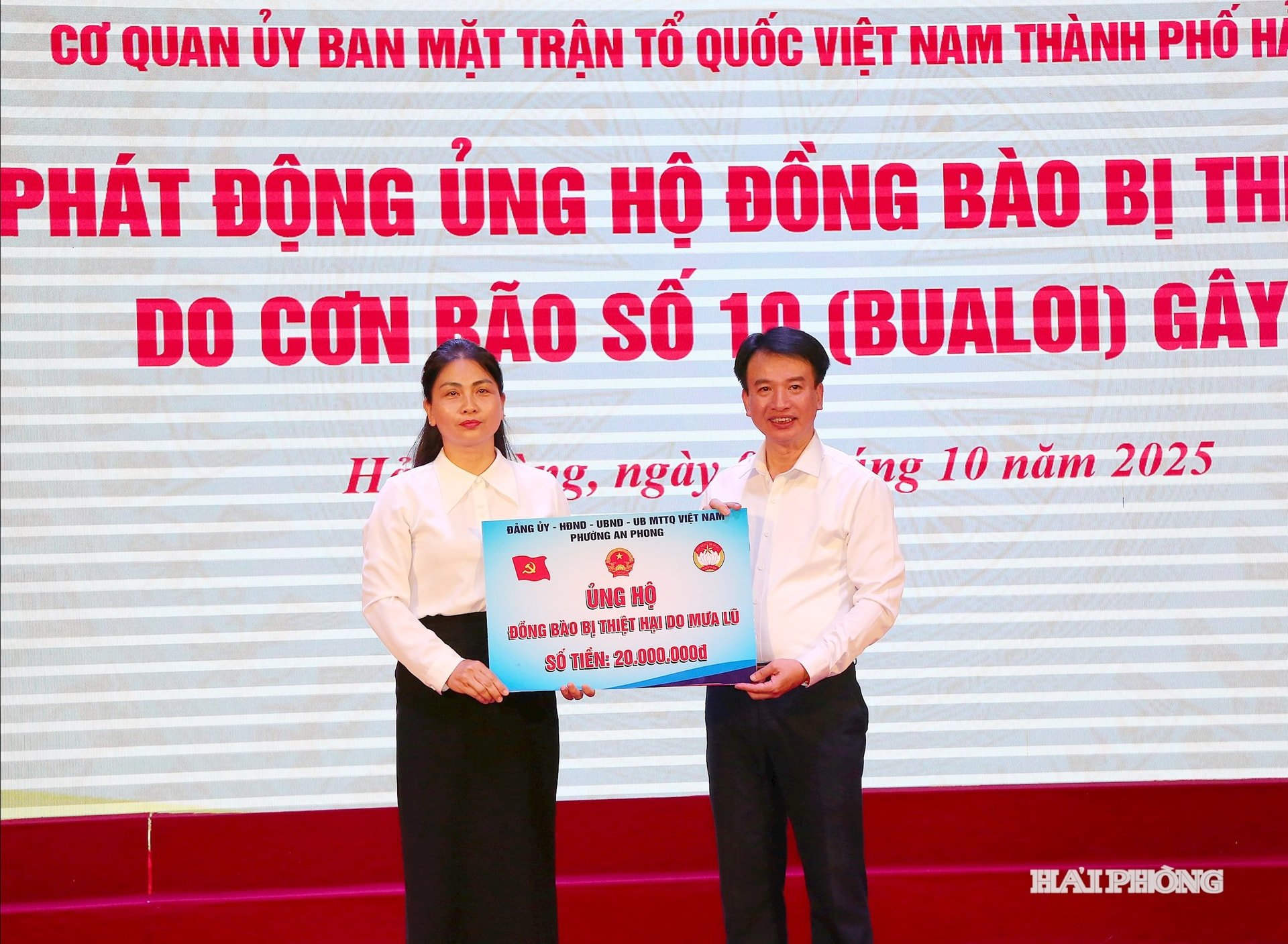 MTTQ Việt Nam thành phố ủng hộ đồng bào bị thiệt hại do cơn bão số 10