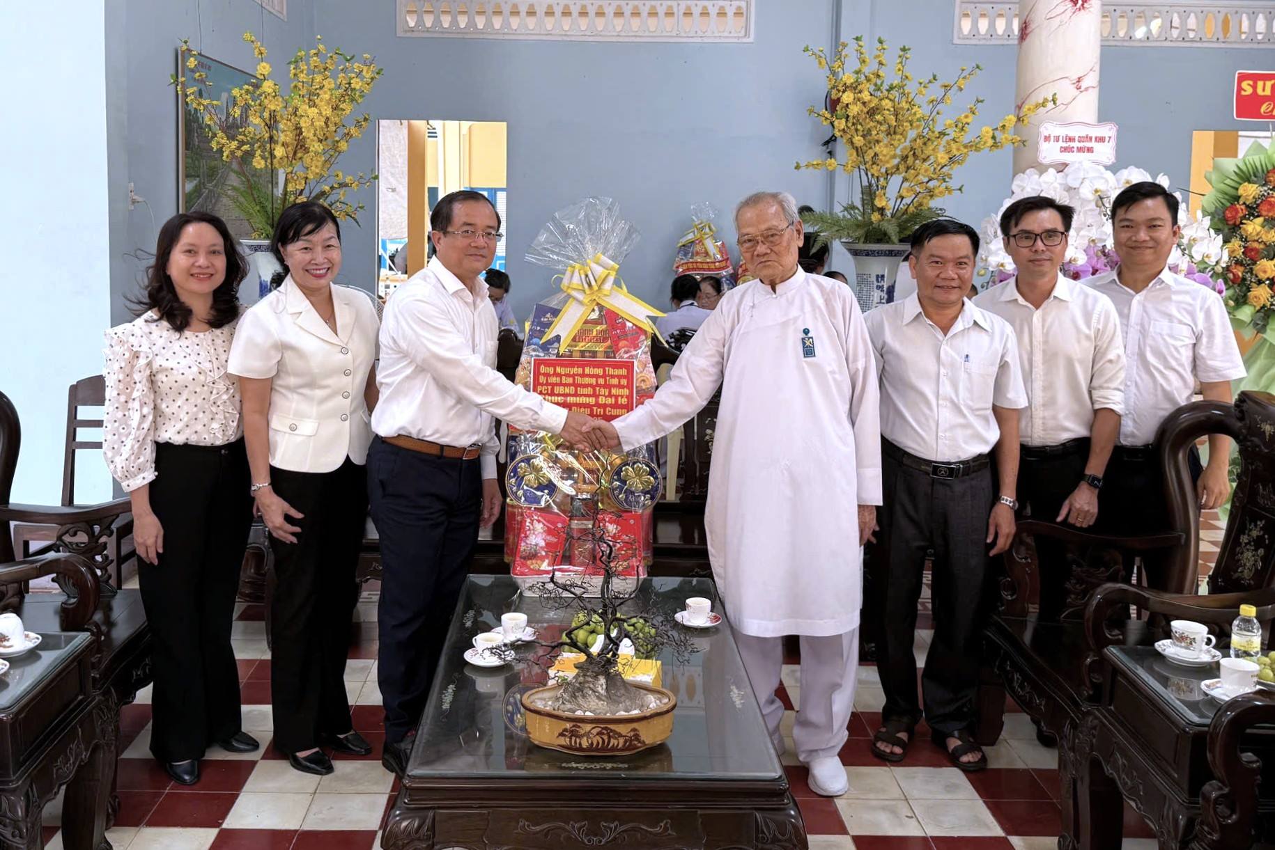 អង់គ្លេស៖ ព័ត៌មាន